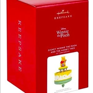 New Hallmark Keepsake 2021 Winnie Pooh Honey Tree 55th Anniversary Ornament-NIB